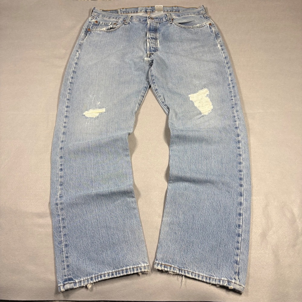 Vintage Levis 501 Jeans Mens 38x32 Light Wash Distressed Button Fly 501-0193